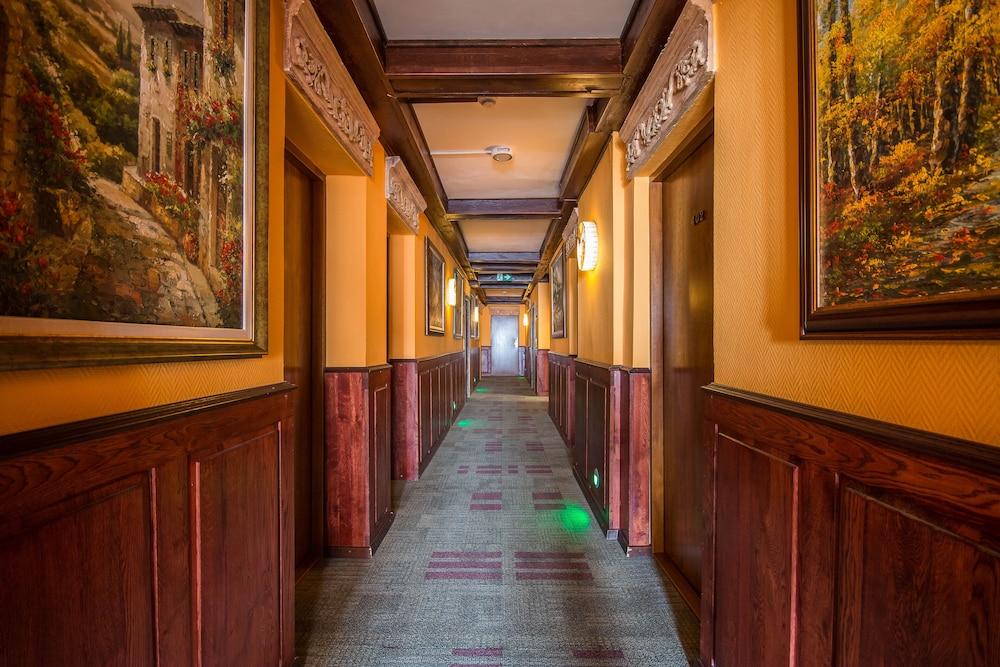 Gaja Aparthotel Poznań Buitenkant foto