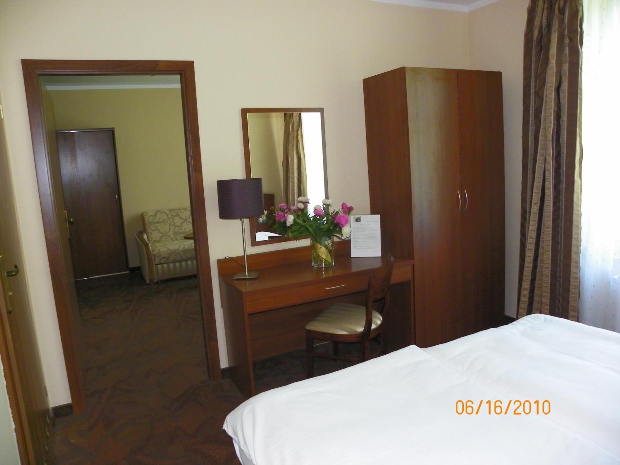 Gaja Aparthotel Poznań Buitenkant foto