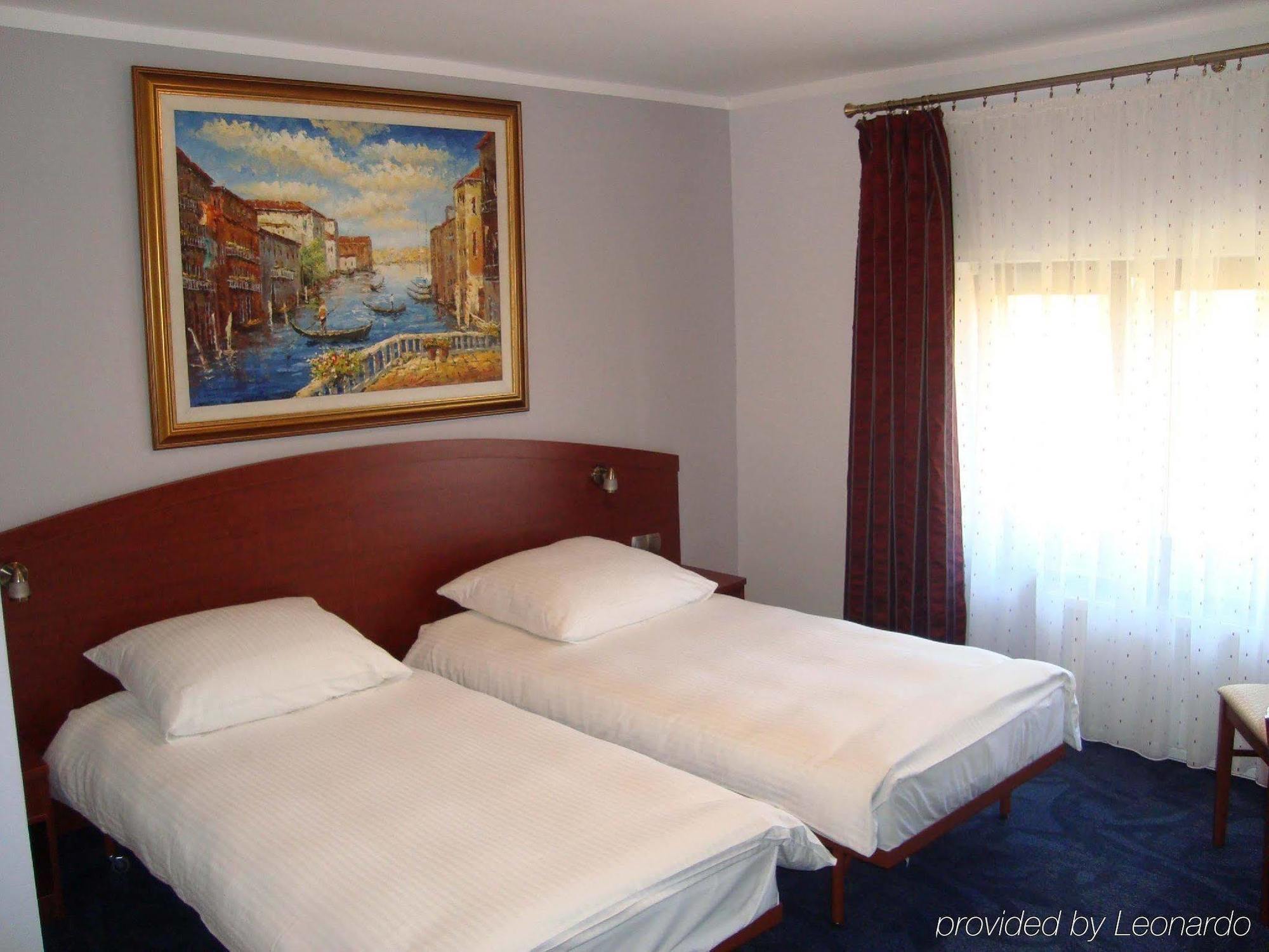 Gaja Aparthotel Poznań Buitenkant foto